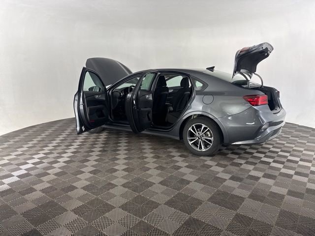 Used 2024 Kia Forte LXS image 19
