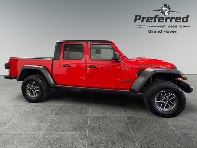 Used 2025 Jeep Gladiator Mojave w/ Safety Group AWD/4WD image 9