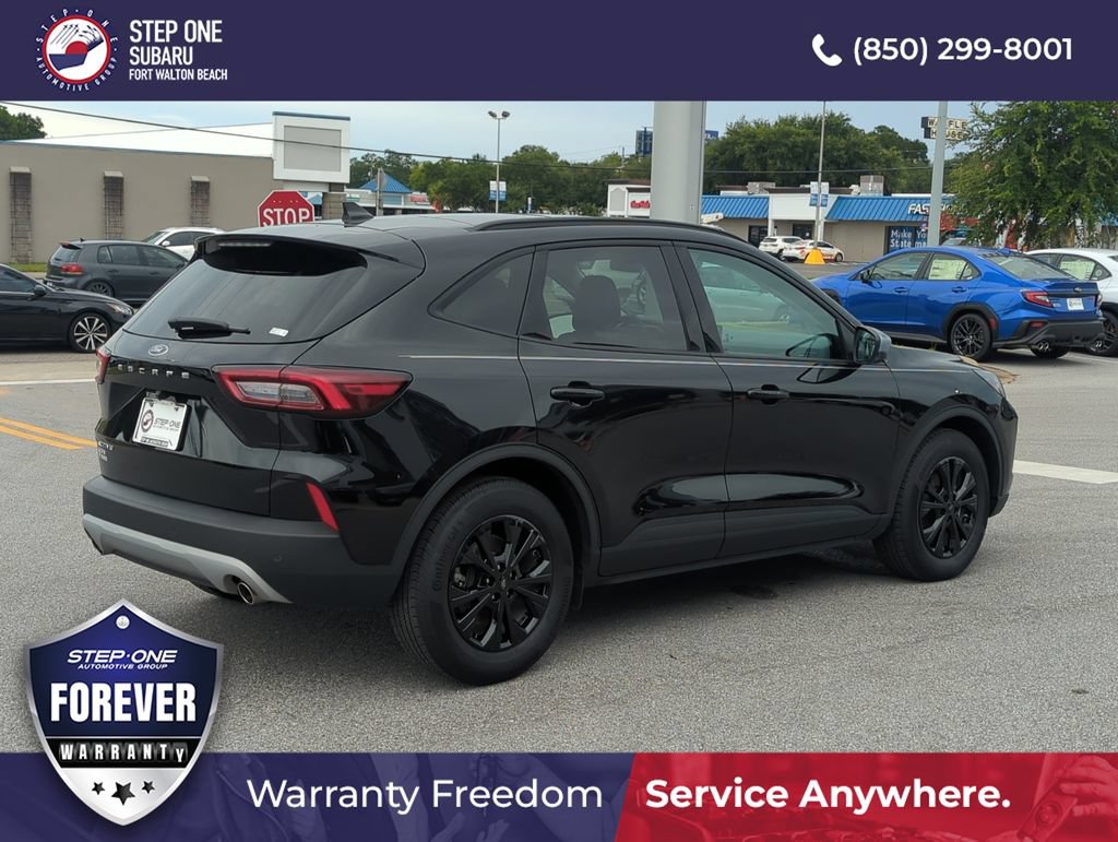 Used 2025 Ford Escape Active w/ Tech Pack #1 FWD image 7