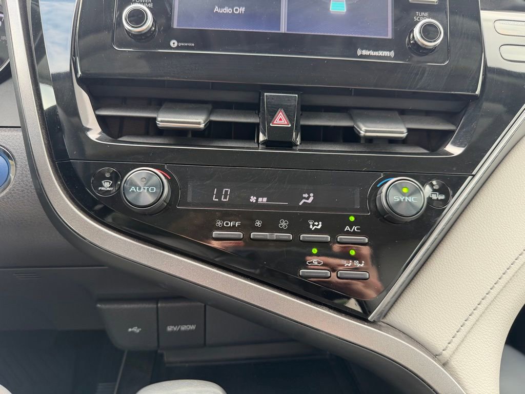Used 2022 Toyota Camry SE image 20