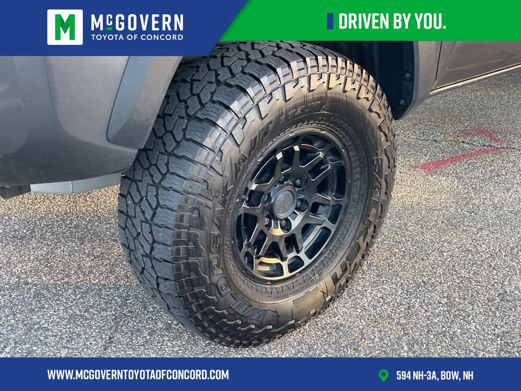 Used 2023 Toyota Tacoma TRD Pro AWD/4WD image 9