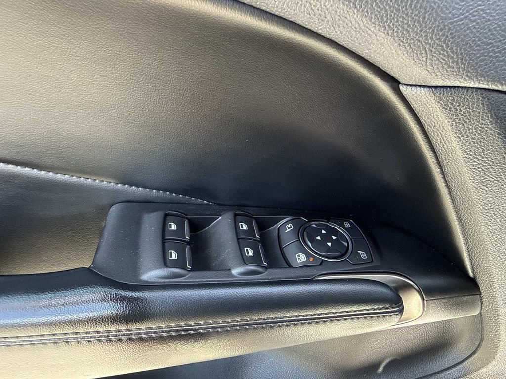 Used 2019 Lincoln MKC Reserve FWD image 19