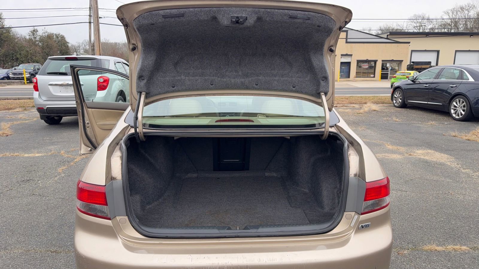 Used 2004 Honda Accord EX image 16