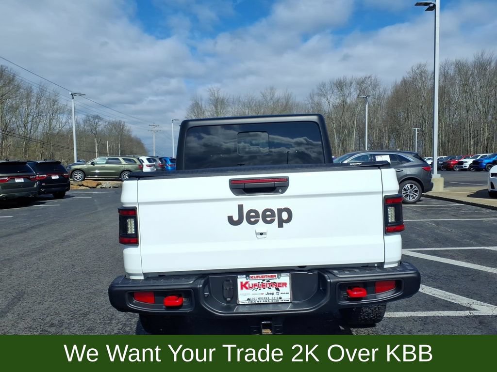 Used 2023 Jeep Gladiator Rubicon w/ Cold Weather Group AWD/4WD image 7