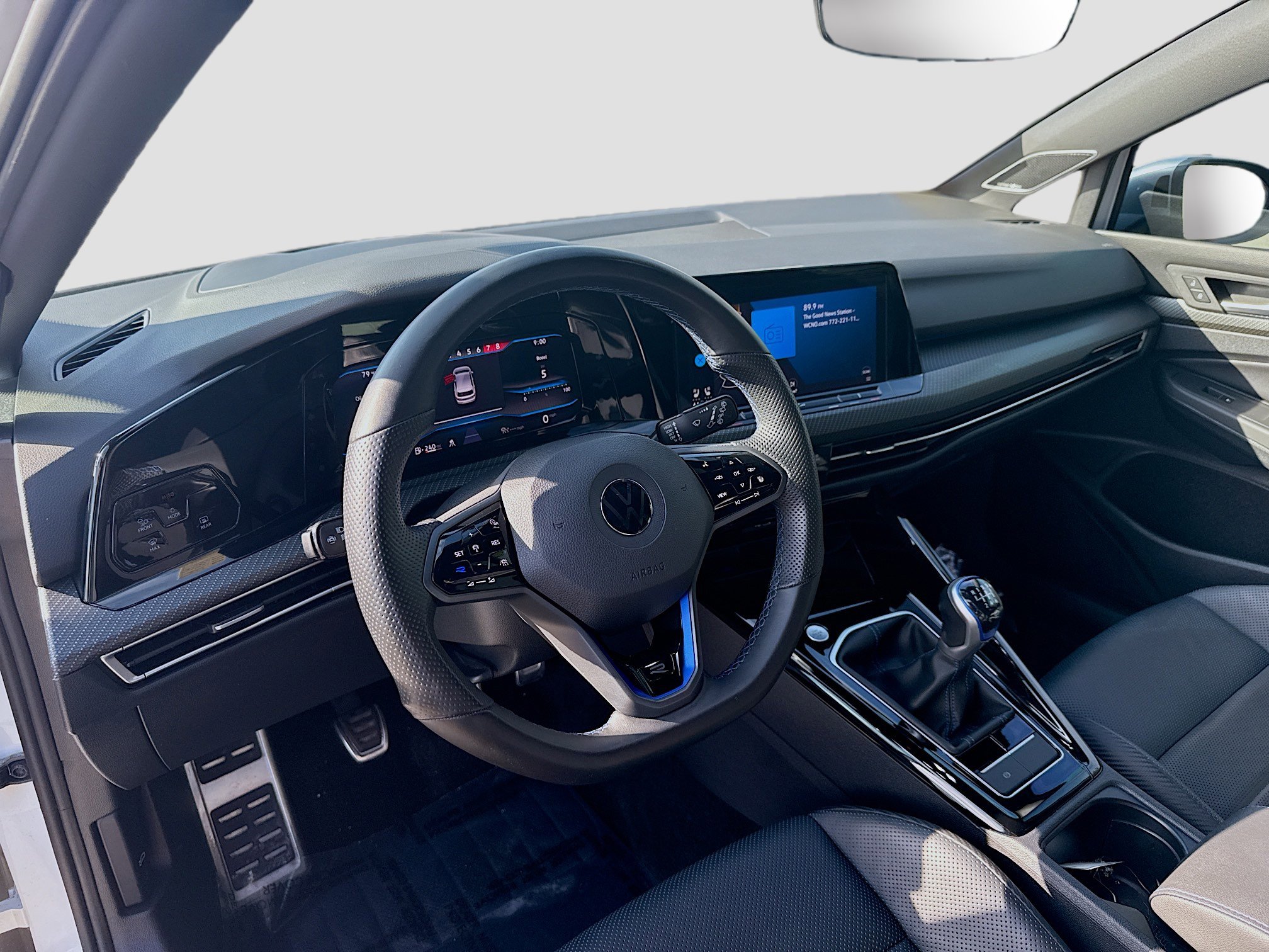 Certified 2023 Volkswagen Golf R AWD/4WD image 9