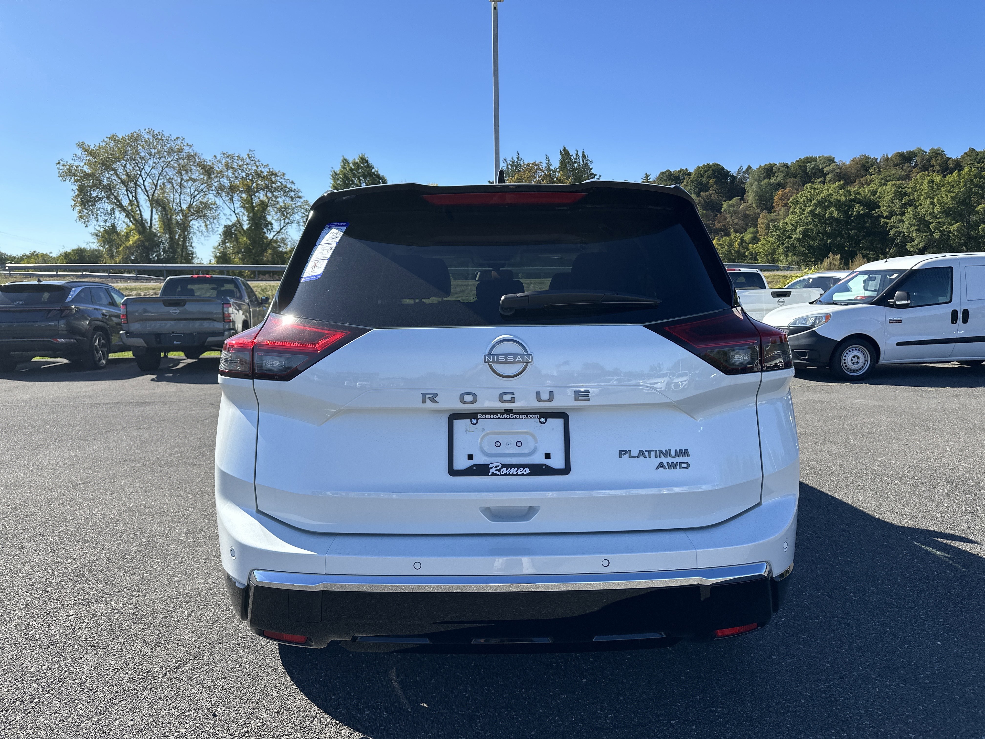 New 2026 Nissan Rogue Platinum image 6