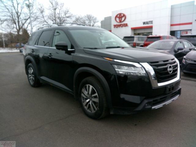 Used 2024 Nissan Pathfinder SL w/ Cargo Package image 1