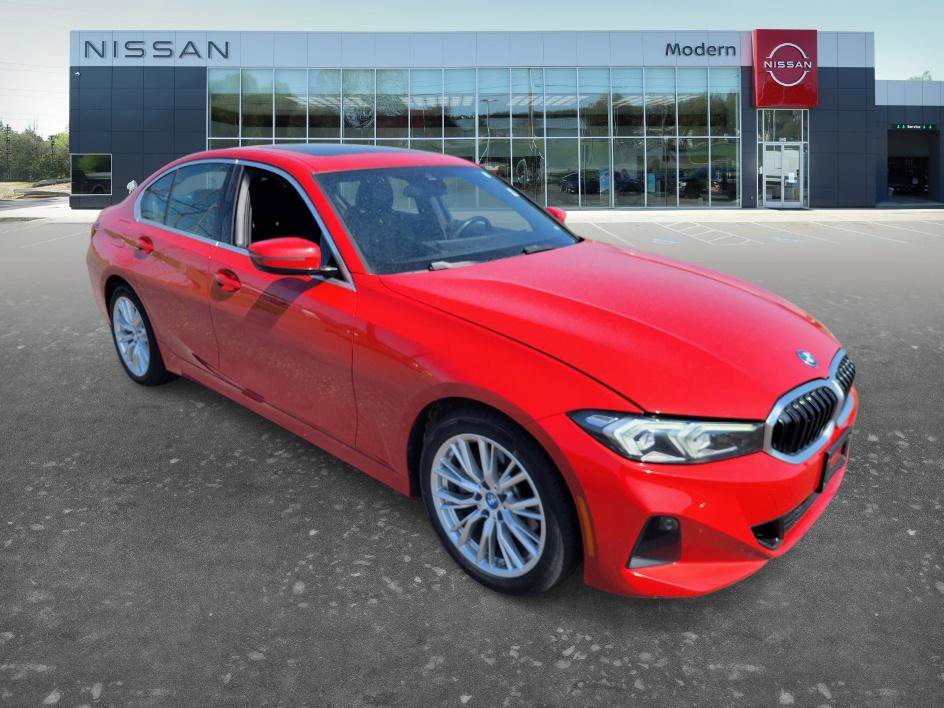 Used 2024 BMW 330e xDrive image 3