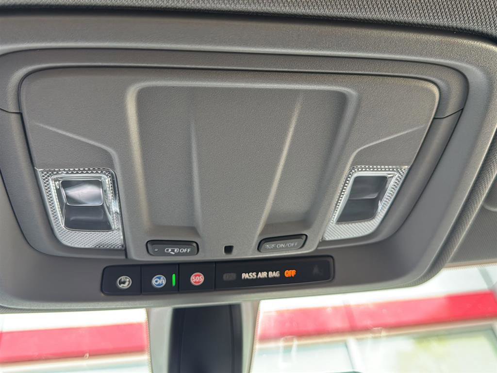 Used 2019 Chevrolet Silverado 1500 RST AWD/4WD image 18