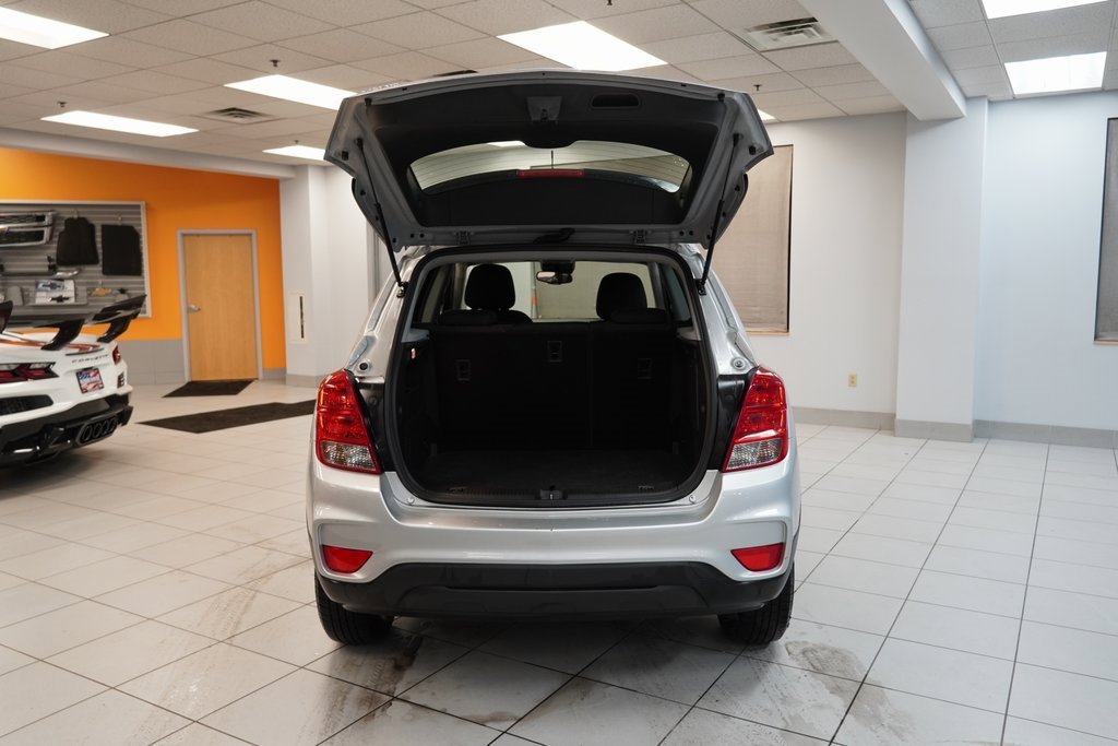 Used 2021 Chevrolet Trax LS image 9