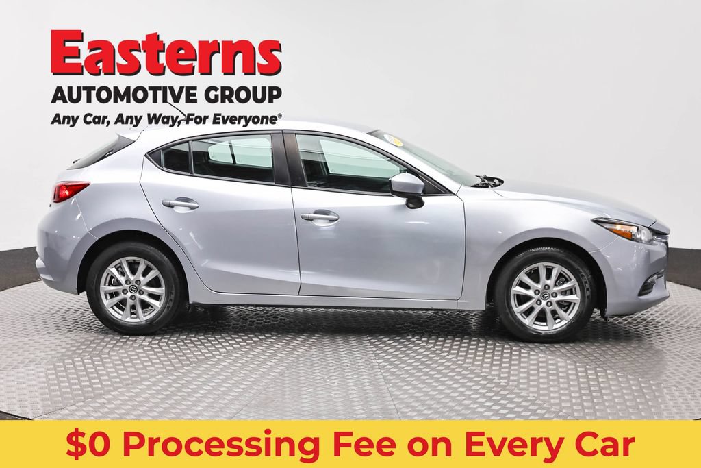 Used 2017 MAZDA MAZDA3 Sport FWD image 4