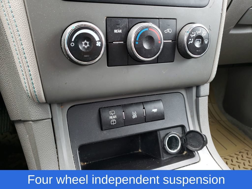 Used 2013 Chevrolet Traverse LS image 23