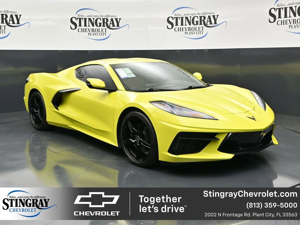 Used 2022 Chevrolet Corvette Stingray Coupe w/ 1LT RWD image 1
