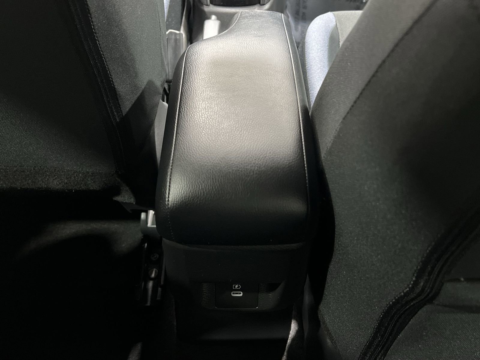 Used 2025 Nissan Versa SV w/ Trunk Package image 20