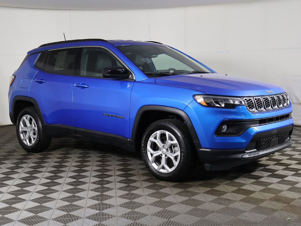 Used 2024 Jeep Compass Latitude AWD/4WD image 46