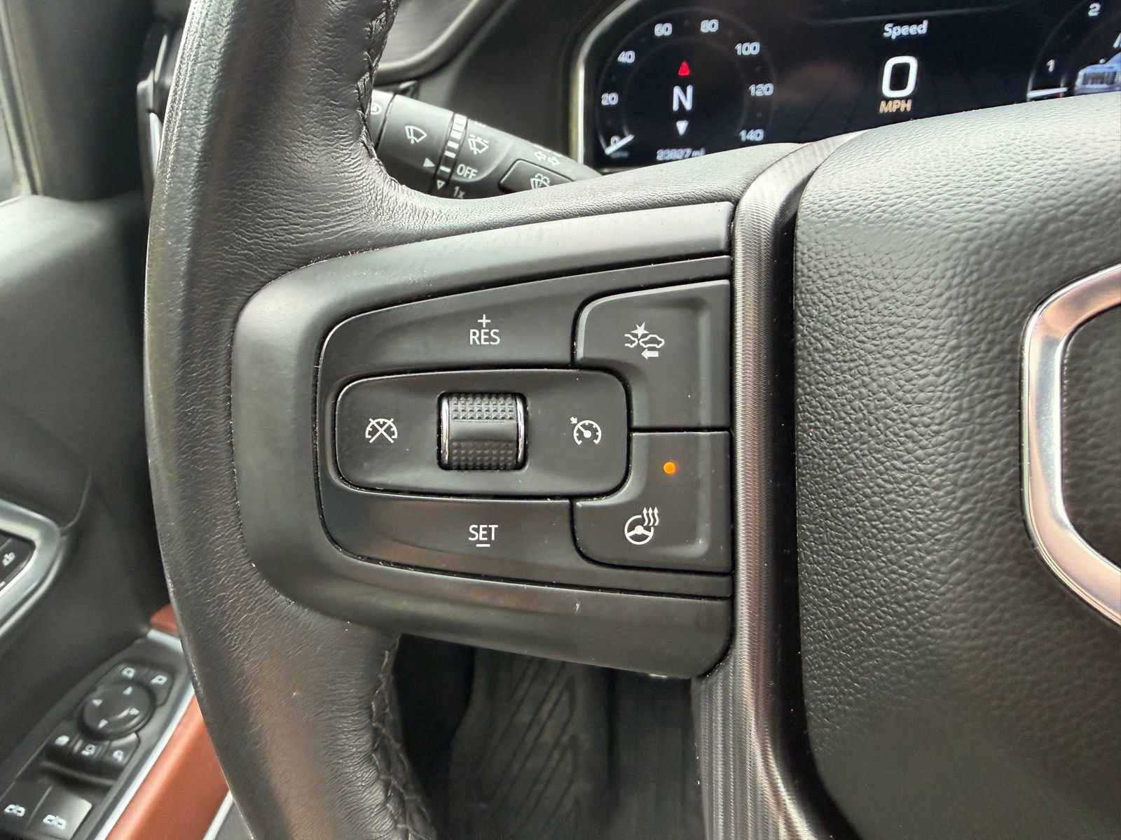 Used 2025 GMC Sierra 2500 Denali Ultimate image 14