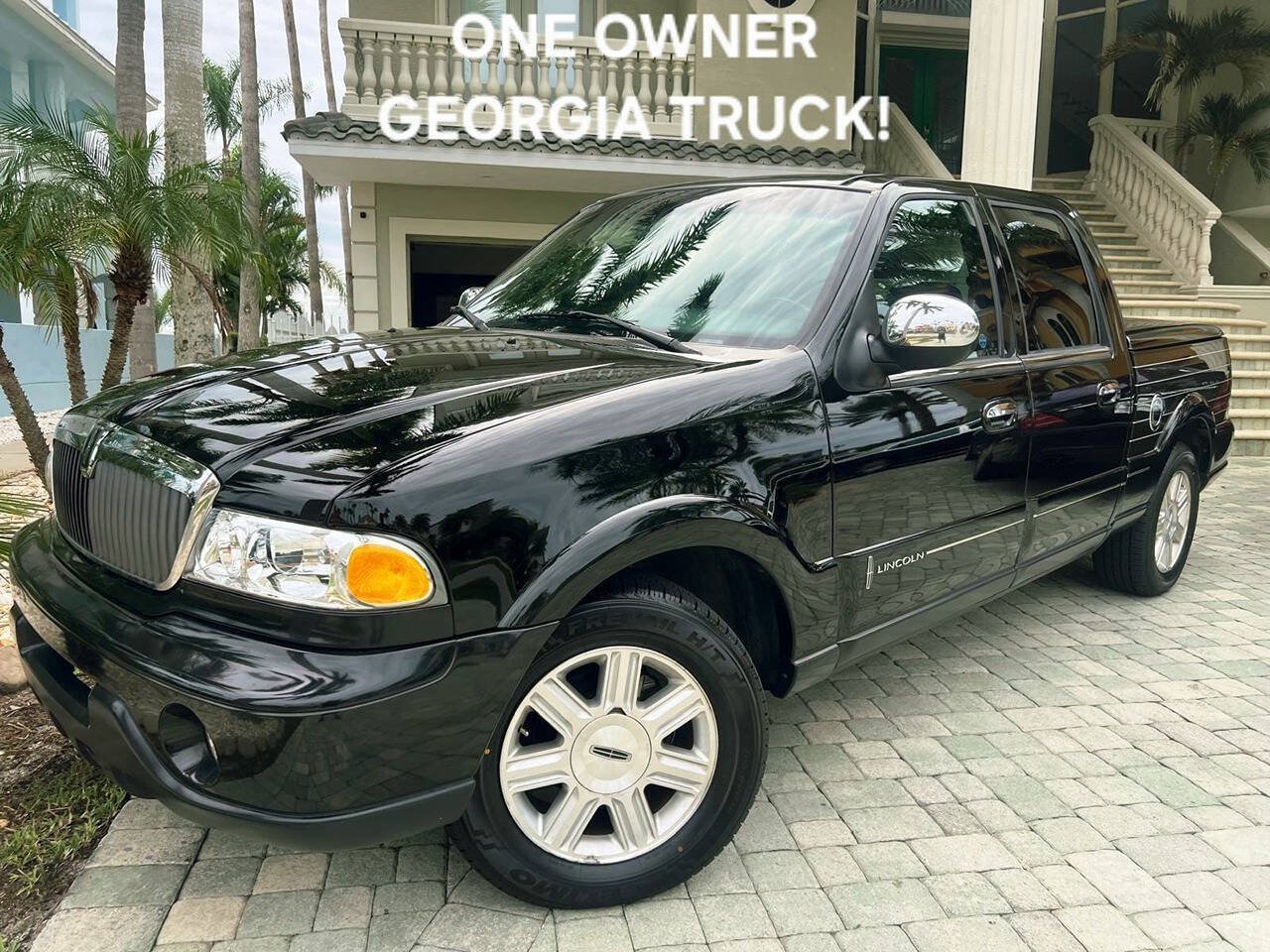 Used 2002 Lincoln Blackwood RWD image 1