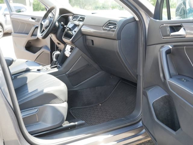 Certified 2024 Volkswagen Tiguan SE AWD/4WD image 21