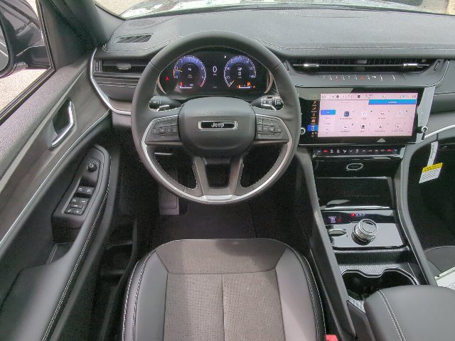 New 2026 Jeep Grand Cherokee Altitude AWD/4WD image 7