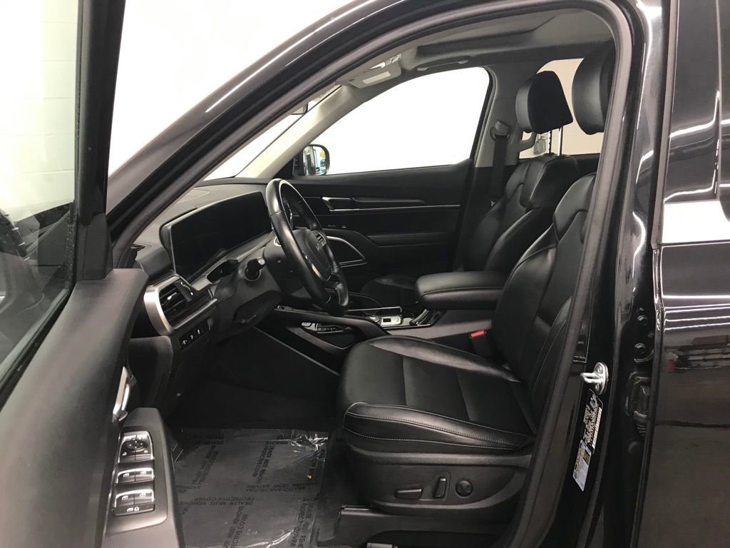 Used 2024 Kia Telluride S w/ S Sunroof Package image 12