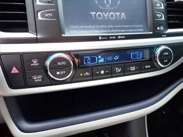 Used 2019 Toyota Highlander XLE AWD/4WD image 22