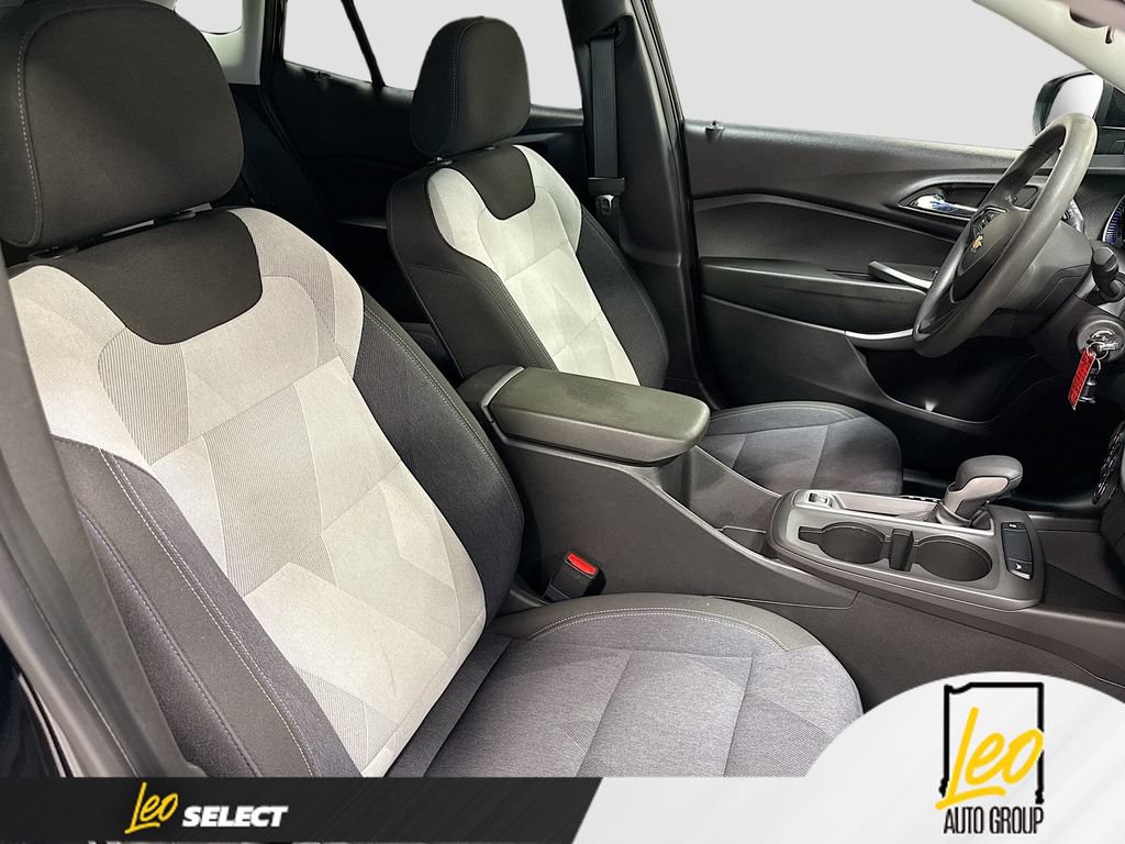 Used 2024 Chevrolet Trax LS w/ LS Convenience Package FWD image 29