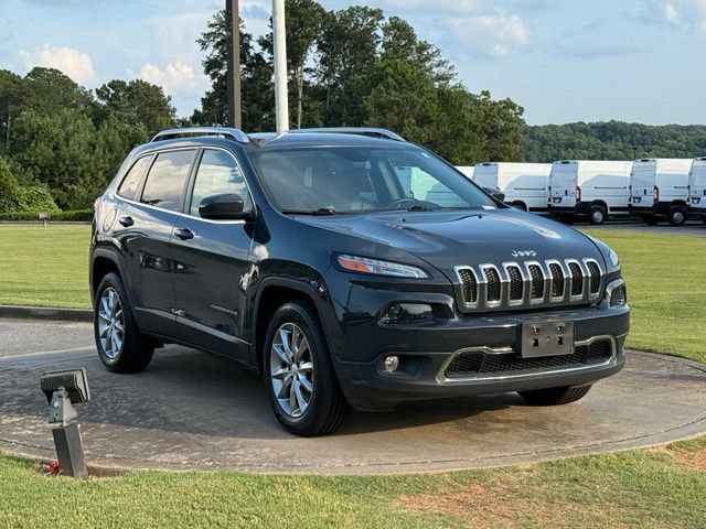 Used 2018 Jeep Cherokee Limited AWD/4WD image 9