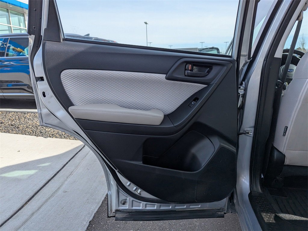 Used 2018 Subaru Forester 2.5i w/ Alloy Wheel Package image 27