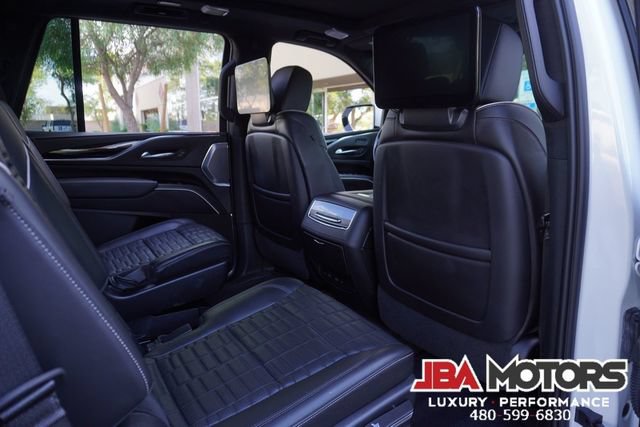 Used 2023 Cadillac Escalade V AWD/4WD image 9