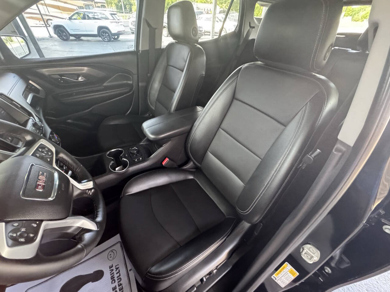 Used 2023 GMC Terrain SLT w/ Tech Package FWD image 25