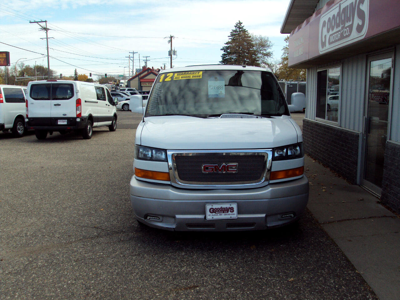 Used 2012 GMC Savana 1500 AWD image 3