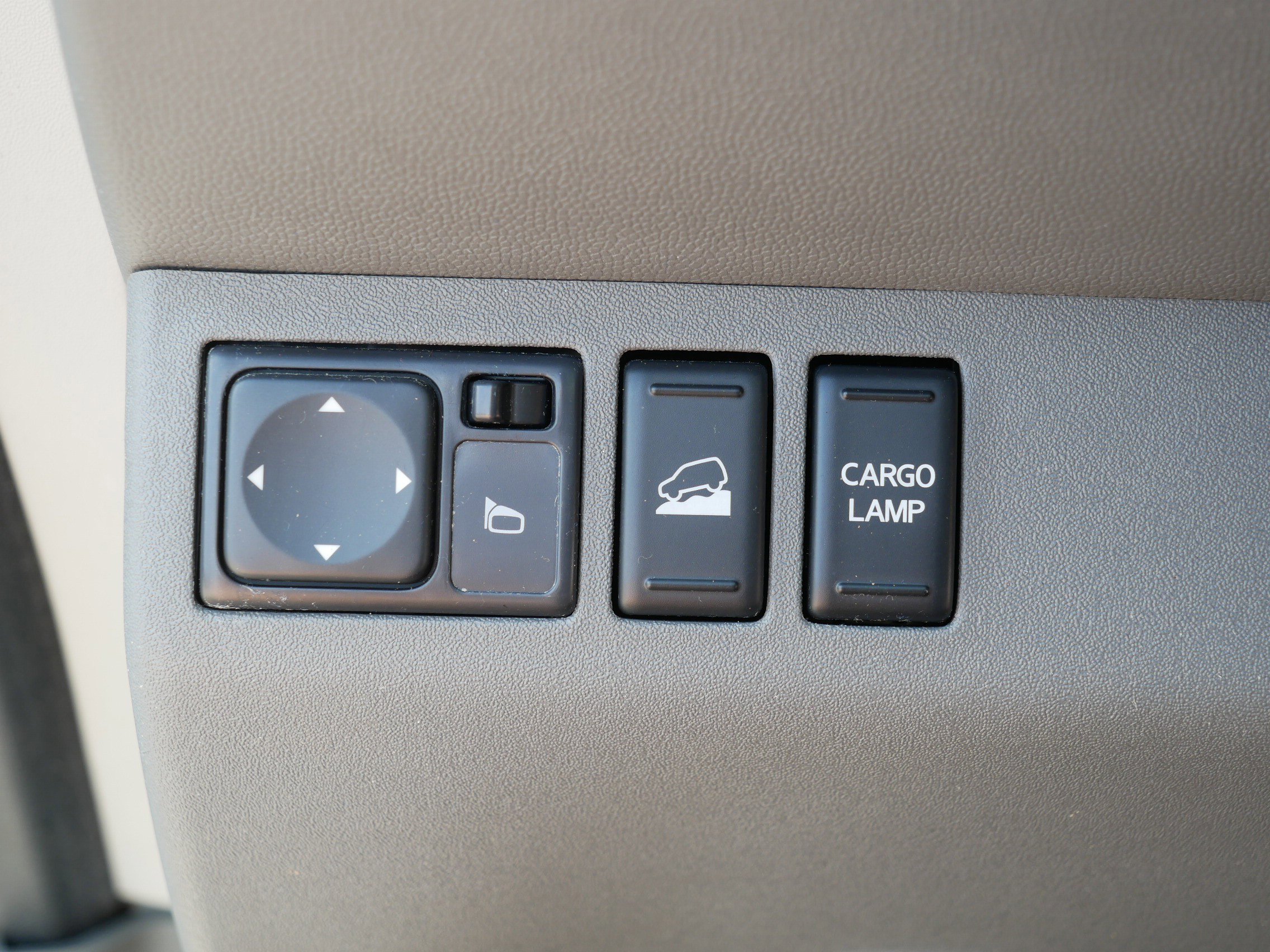 Used 2016 Nissan Frontier SV AWD/4WD image 23
