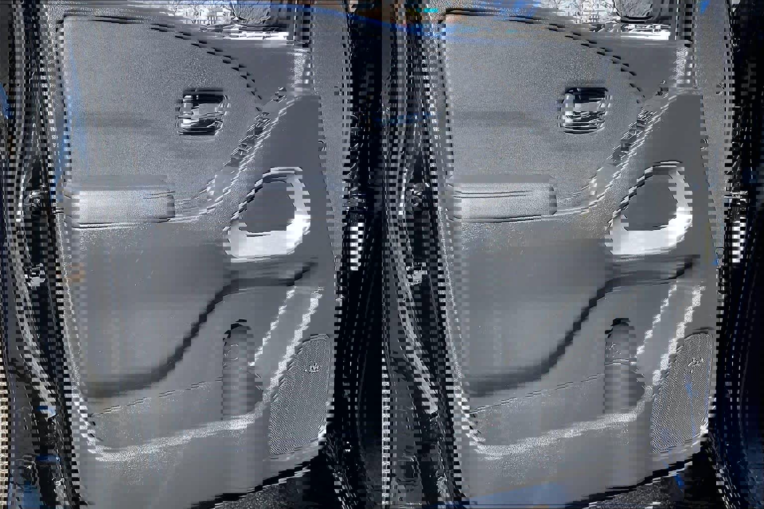 Used 2022 Nissan Frontier SV w/ SV Premium Package image 21