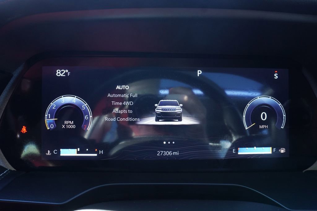 Used 2022 Jeep Grand Cherokee L Limited image 22