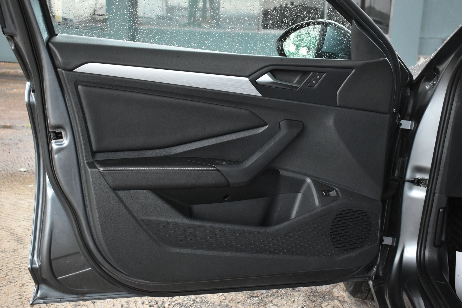 Used 2025 Volkswagen Jetta Sport FWD image 12