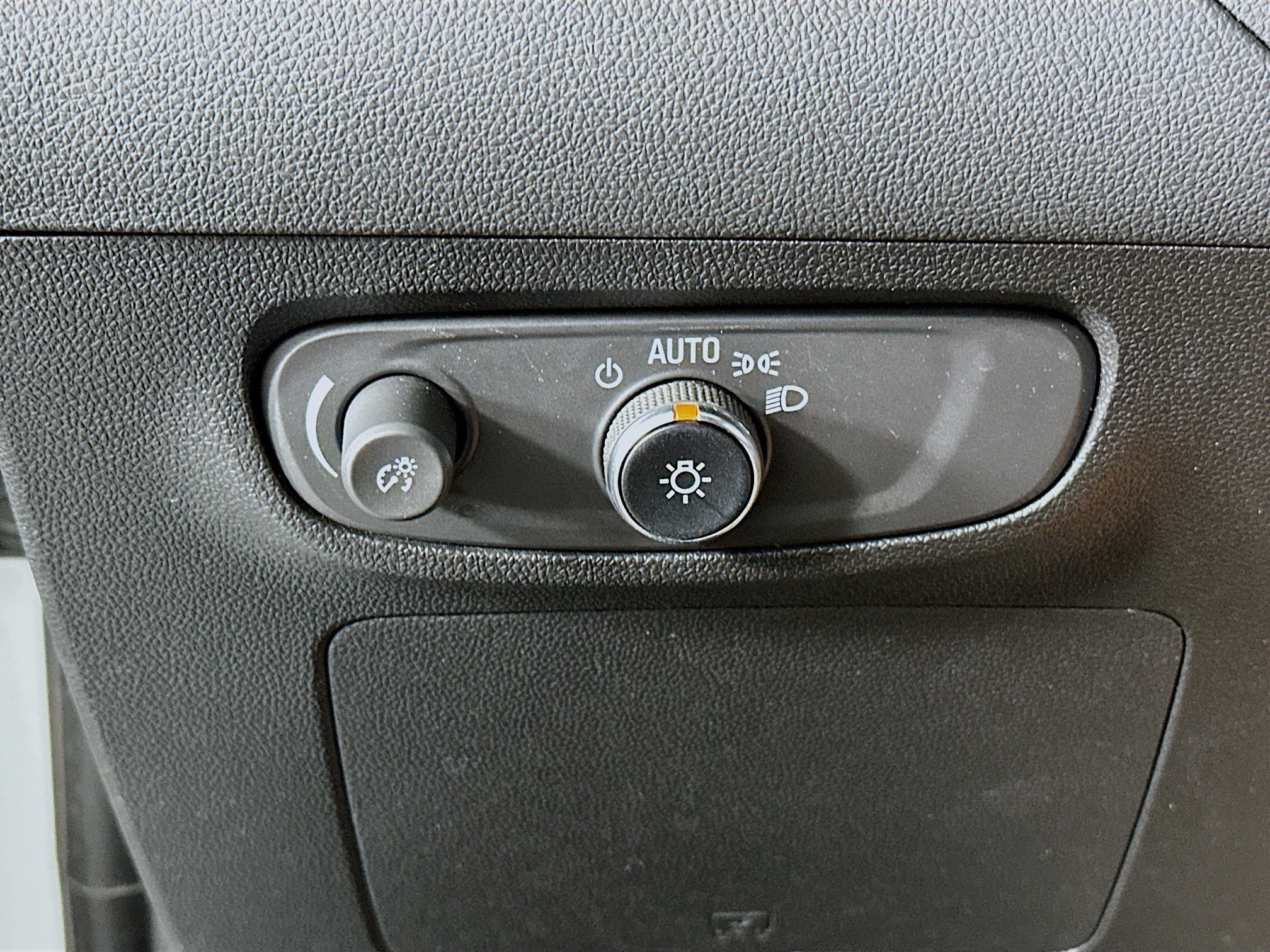 Used 2025 Buick Encore GX Preferred FWD image 17