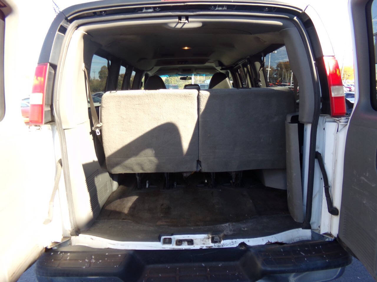Used 2012 Chevrolet Express 3500 LT w/ LT Preferred Equipment Group RWD image 33