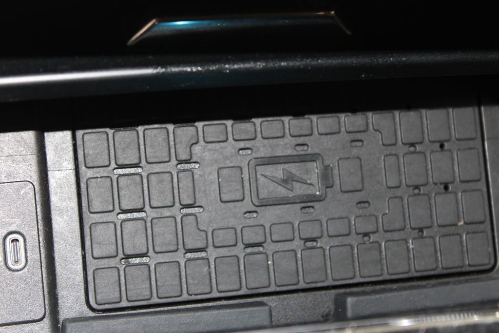 Used 2024 Ford Expedition Max XLT image 27