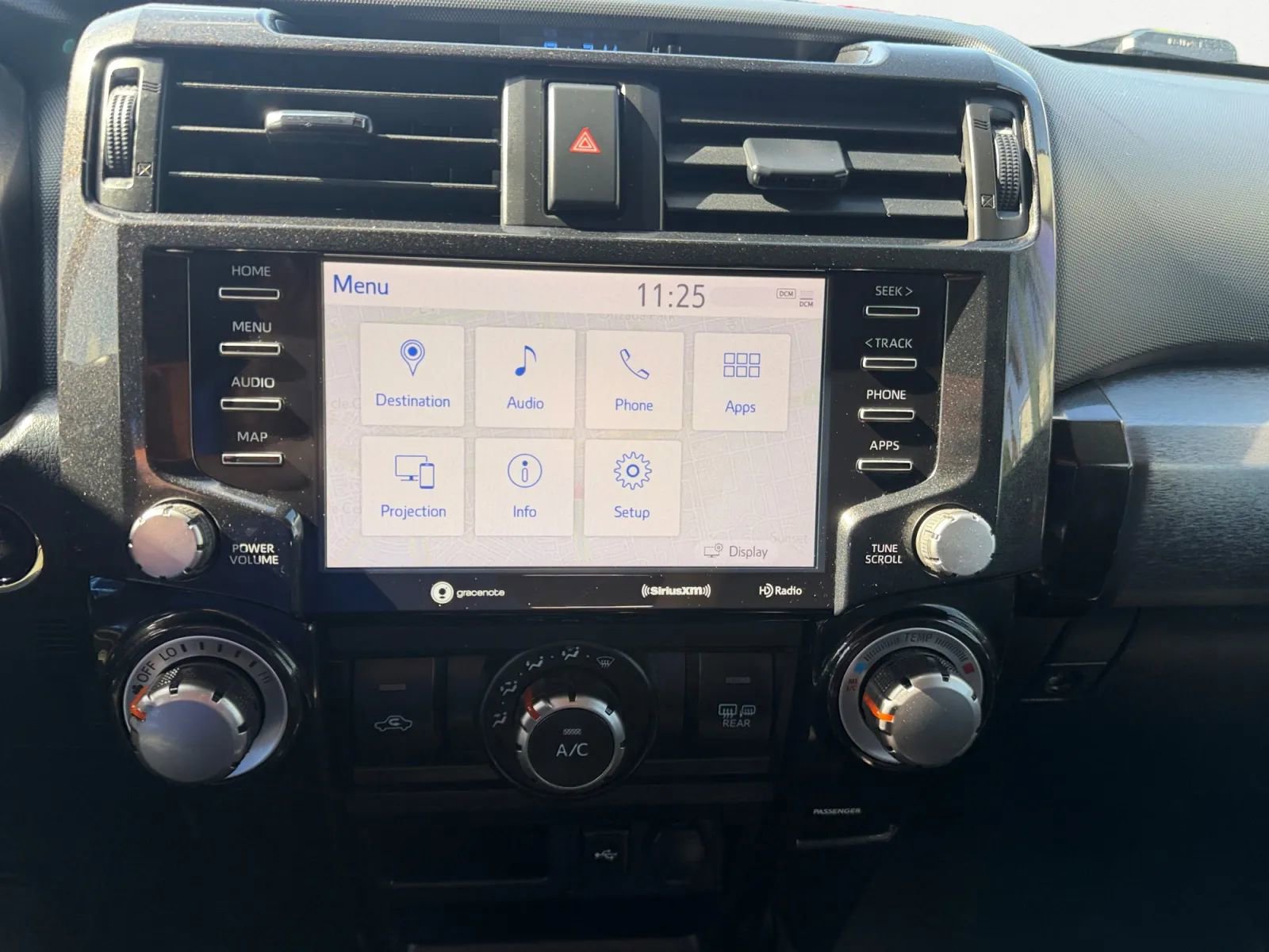 Used 2020 Toyota 4Runner TRD Off-Road Premium w/ Moonroof Package AWD/4WD image 18