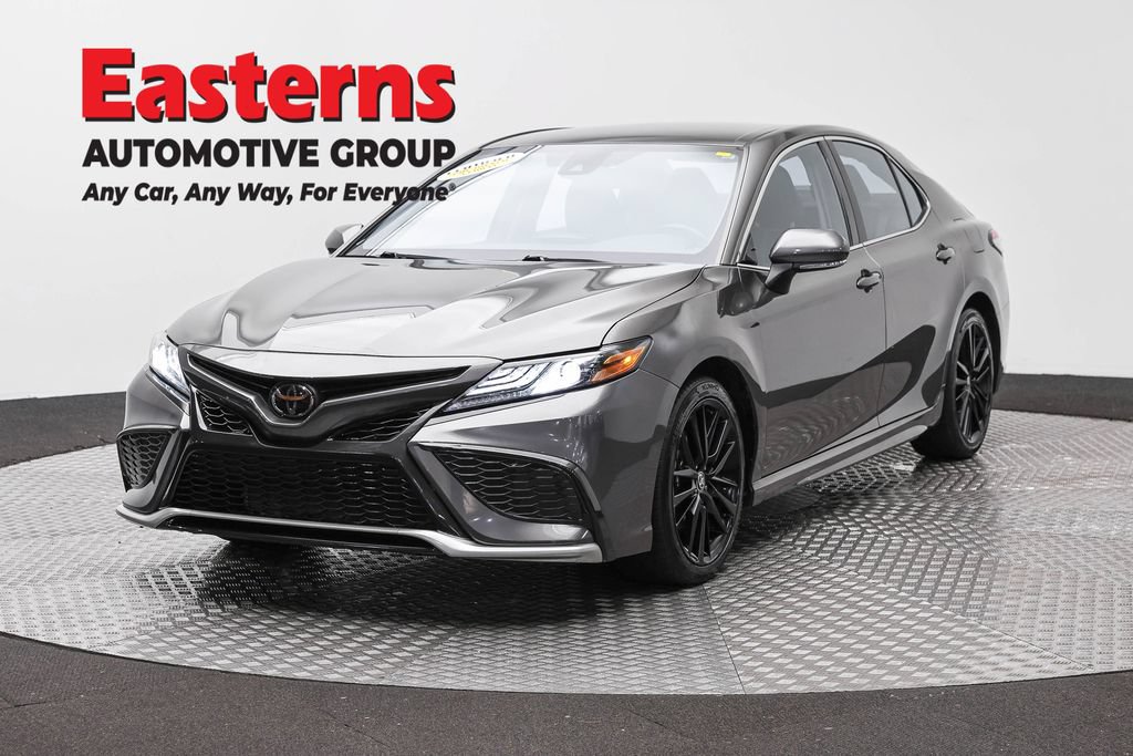 Used 2023 Toyota Camry XSE FWD image 1