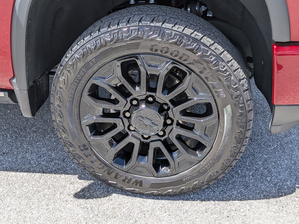 Certified 2026 Chevrolet Silverado 2500 High Country w/ Technology Package AWD/4WD image 10