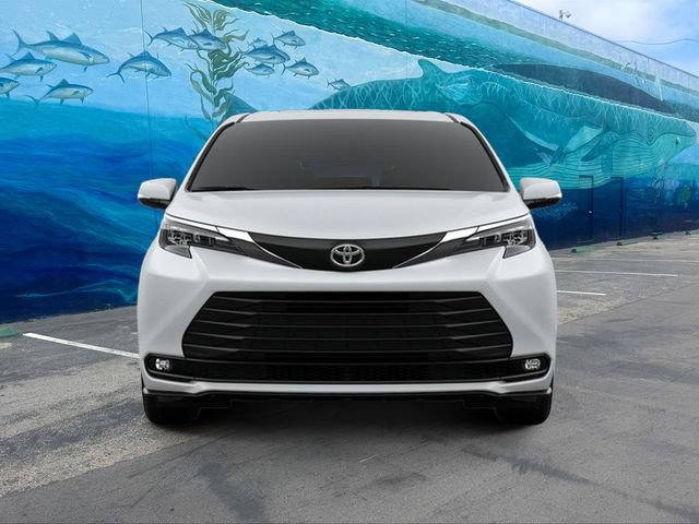 New 2026 Toyota Sienna XLE FWD image 2