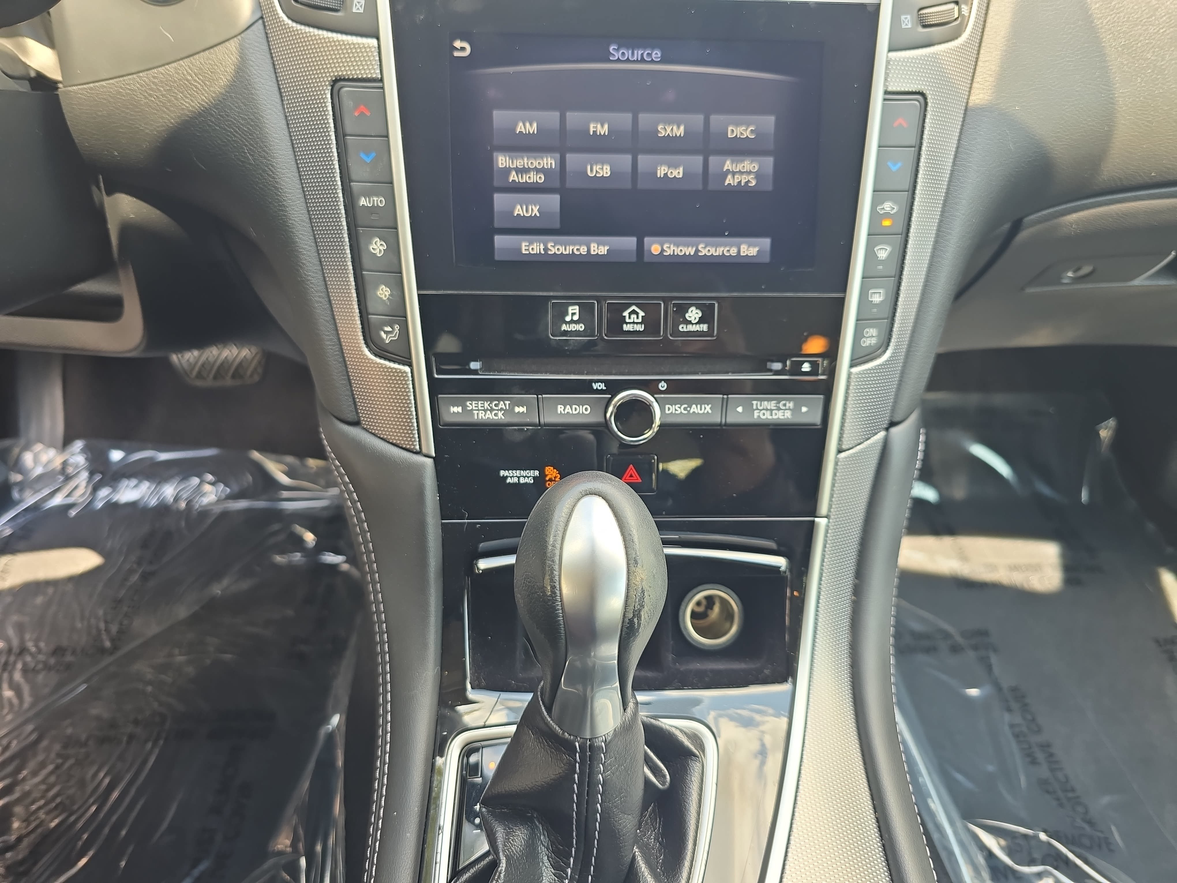 Used 2017 INFINITI Q50 2.0t w/ Moonroof Package RWD image 24