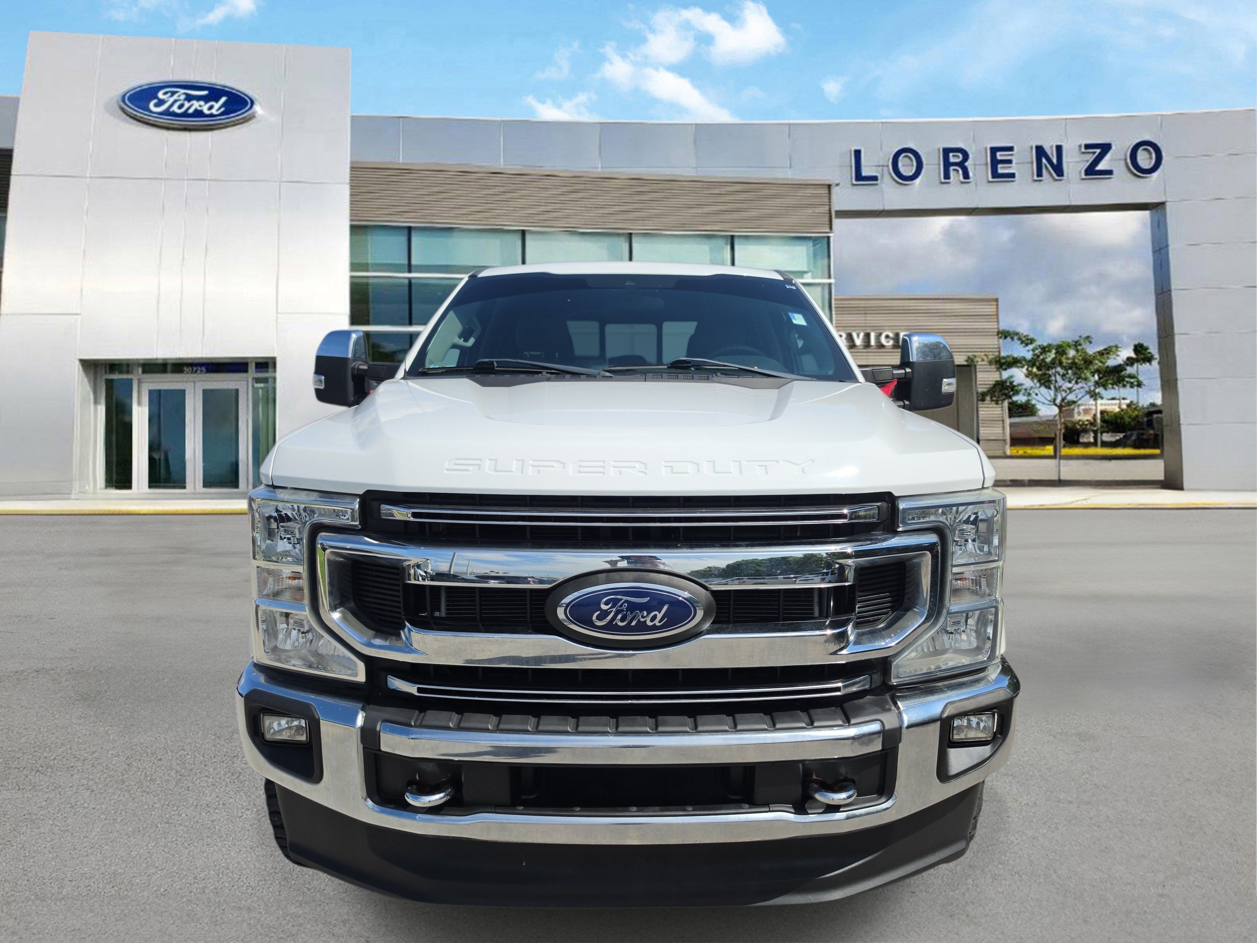 Used 2021 Ford F350 XLT w/ XLT Premium Package AWD/4WD image 2