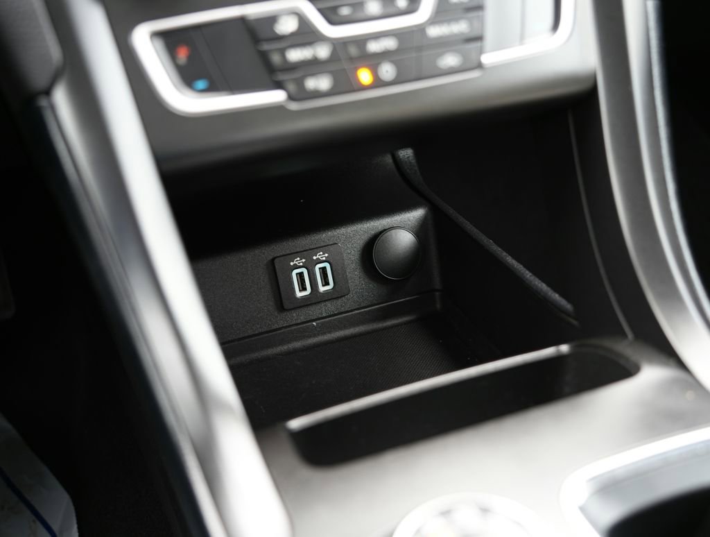 Used 2019 Ford Fusion SE w/ Equipment Group 151A image 15