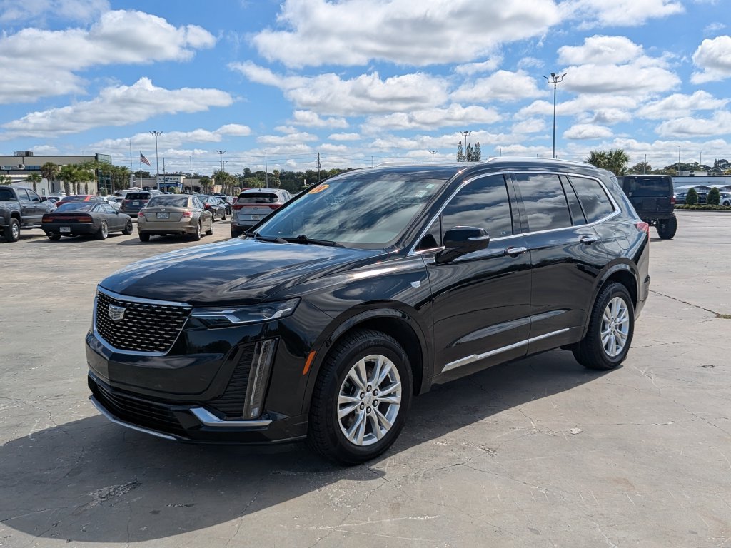 Used 2024 Cadillac XT6 Luxury FWD image 4