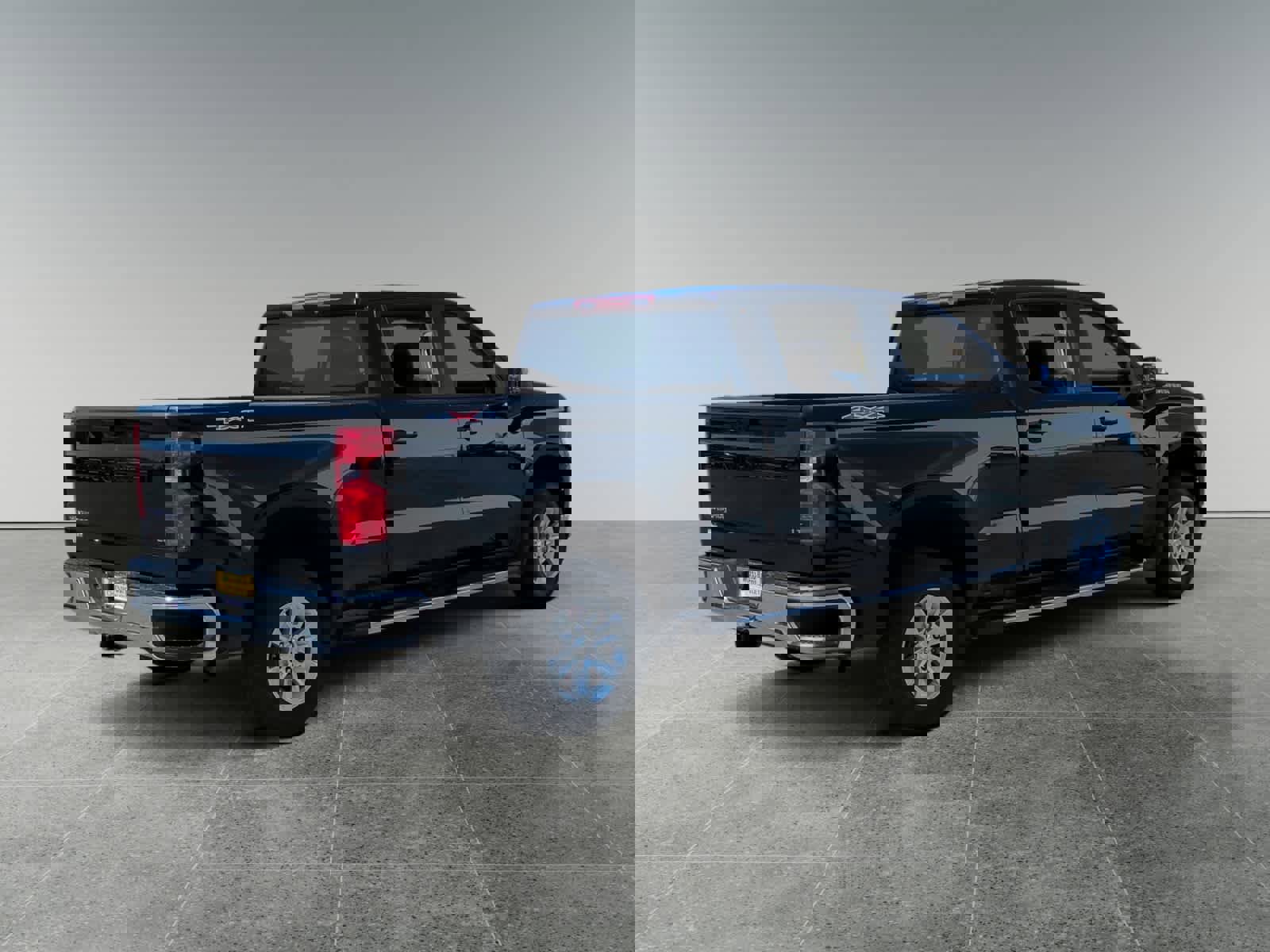 Used 2024 Chevrolet Silverado 1500 LT w/ Protection Package image 5