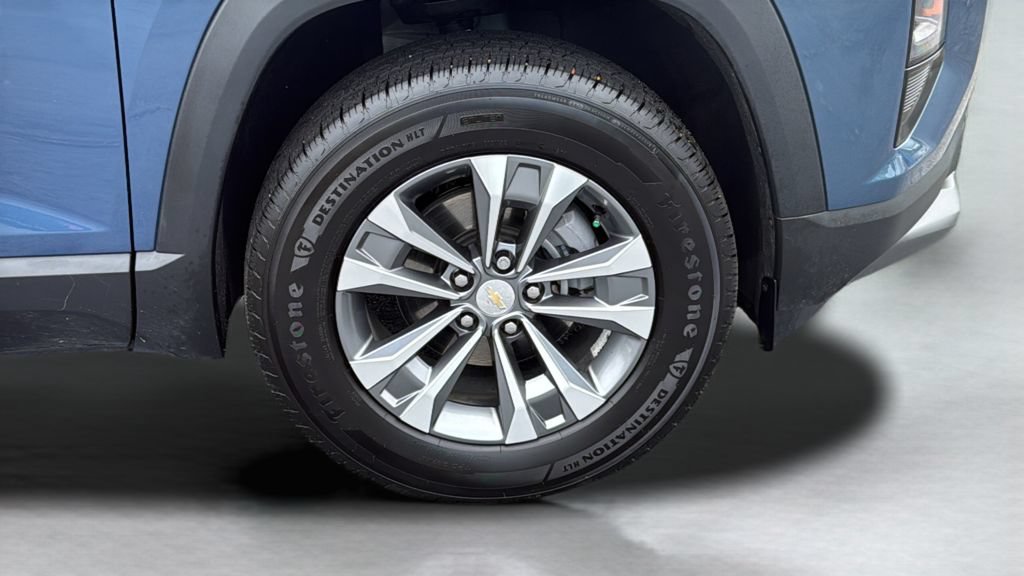 Used 2026 Chevrolet Equinox LT FWD image 25
