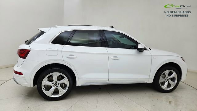 Used 2022 Audi Q5 2.0T Premium Plus w/ Premium Plus Package AWD/4WD image 6