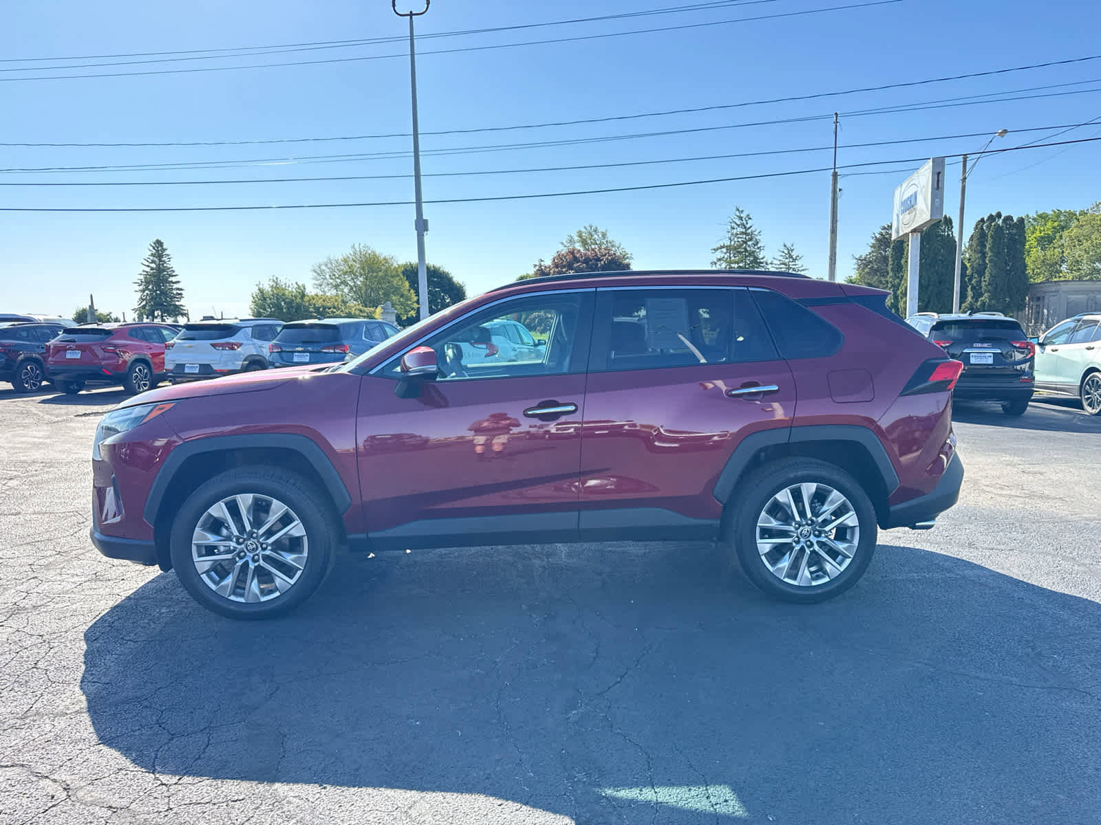 Used 2025 Toyota RAV4 Limited w/ Advanced Technology Package AWD/4WD image 2